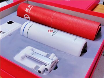 绍兴银行定制客户伴手礼：一份充满关怀的实用礼盒