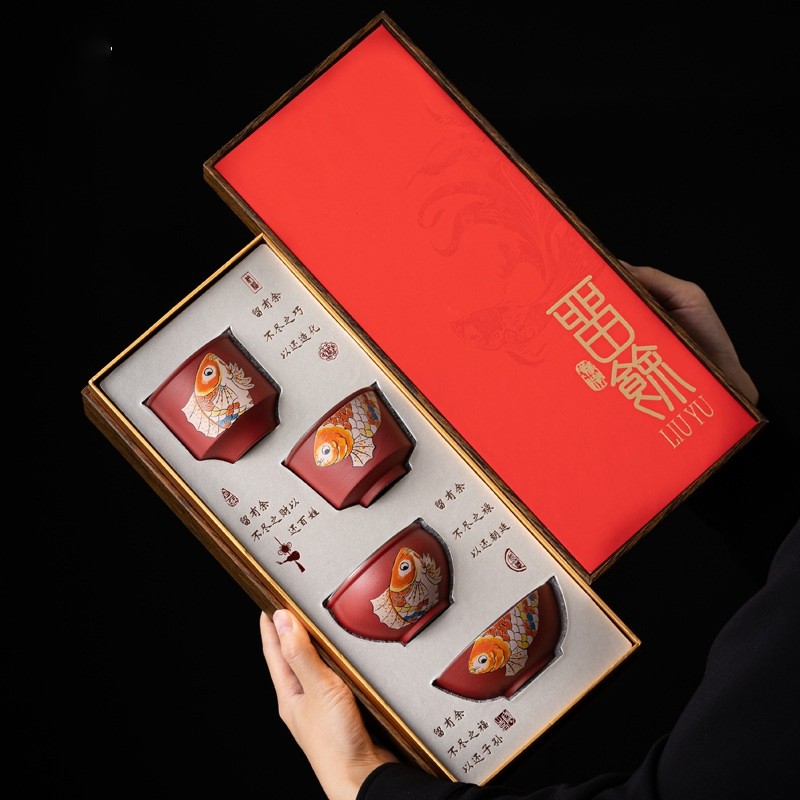 故宫红开门红年年有余茶杯套组