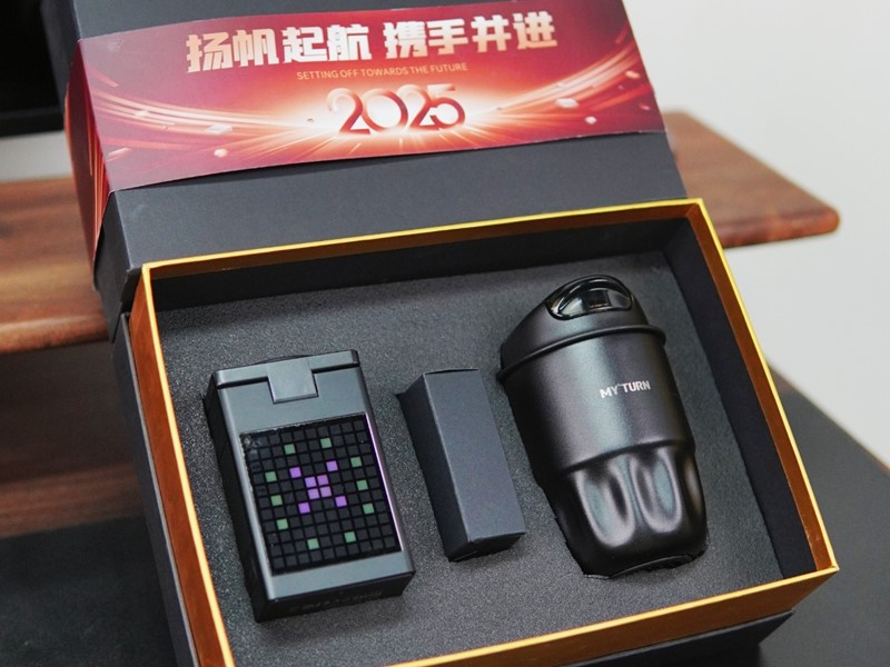 2025-05-27_16.46.34_W未来主义创意礼品_被夸麻了_2025超实用科技感拉满的商务礼盒_1_副本.jpg 2025-05-27_16.46.34_W未来主义创意礼品_被夸麻了_2025超实用科技感拉满的商务礼盒_1_副本.jpg