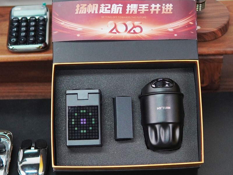 2025-05-27_16.46.34_W未来主义创意礼品_被夸麻了_2025超实用科技感拉满的商务礼盒_2_副本.jpg 2025-05-27_16.46.34_W未来主义创意礼品_被夸麻了_2025超实用科技感拉满的商务礼盒_2_副本.jpg